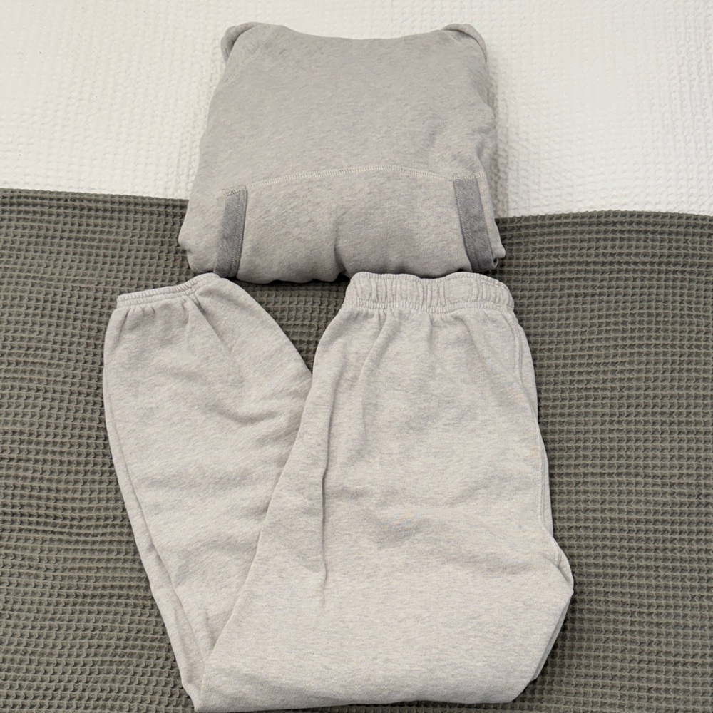 Buck Mason Gray hoodie & Joggers